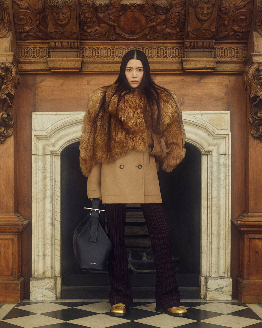 マックイーン 2025年リゾート｜ ミリタリーコート