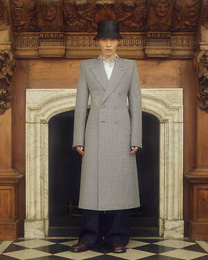 マックイーン(McQueen) 2025年リゾートウィメンズコレクション  - 写真28