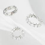 イー・エム24年クリスマスジュエリー、”煌めく星”のネックレス＆ピアス｜写真4