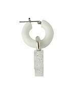 ラブ バイ イー・エム24年クリスマス、結んだ”リボン”のパールネックレス＆ピアス｜写真12