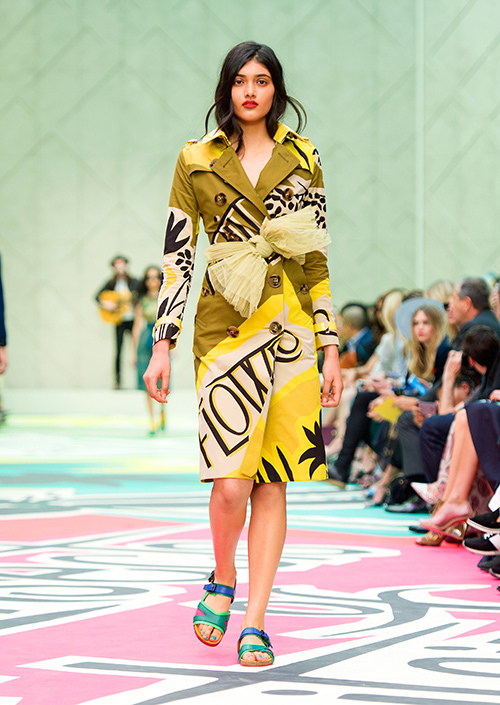 バーバリープローサム 2015年春夏<span>コレクション</span> - 写真15