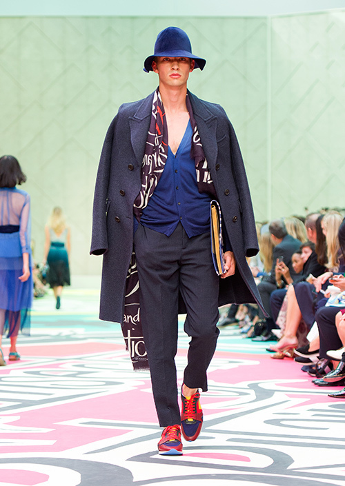 バーバリープローサム(Burberry Prorsum) 2015年春夏ウィメンズ&メンズコレクション  - 写真36