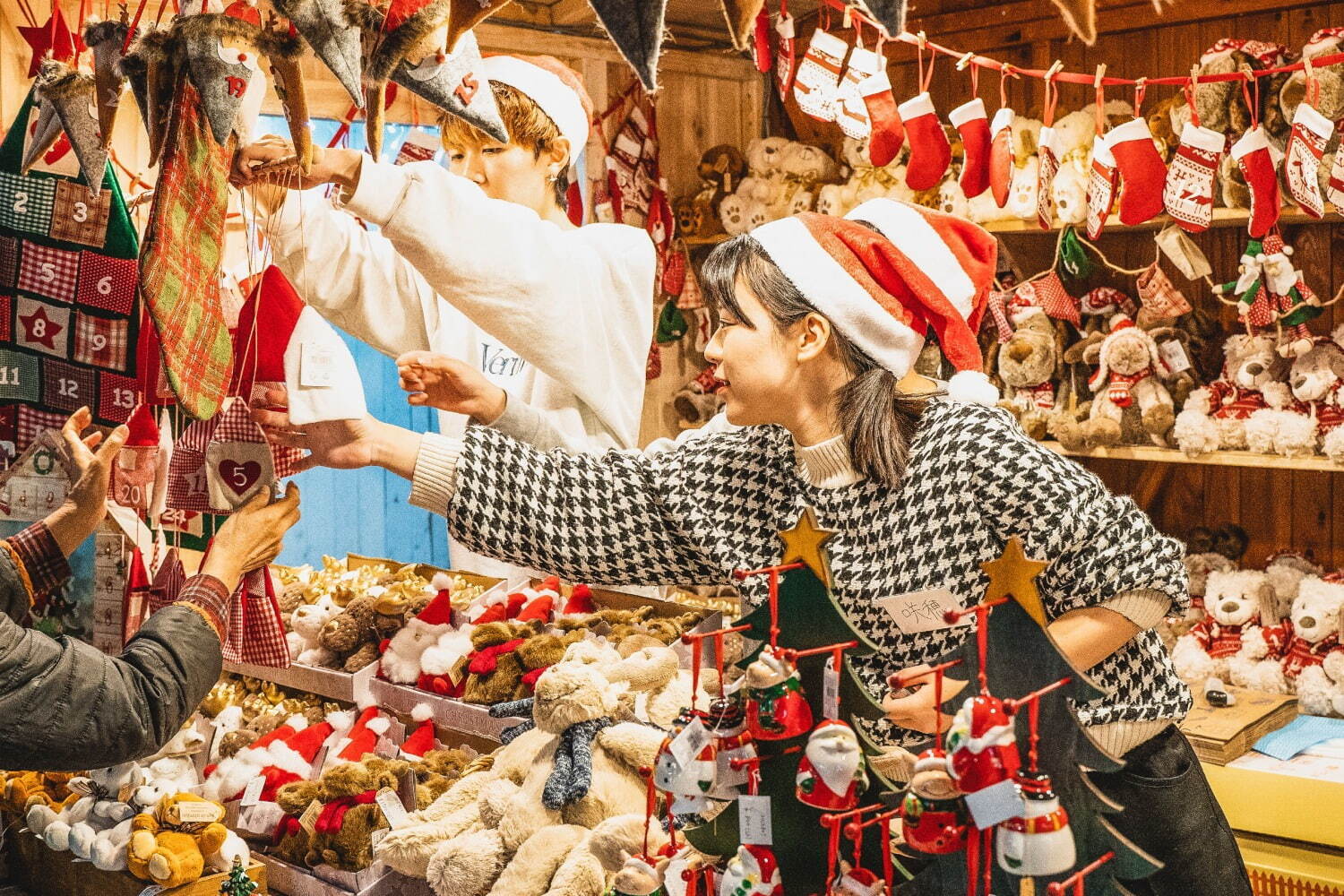 【福岡・JR博多駅】クリスマスマーケットin光の街・博多