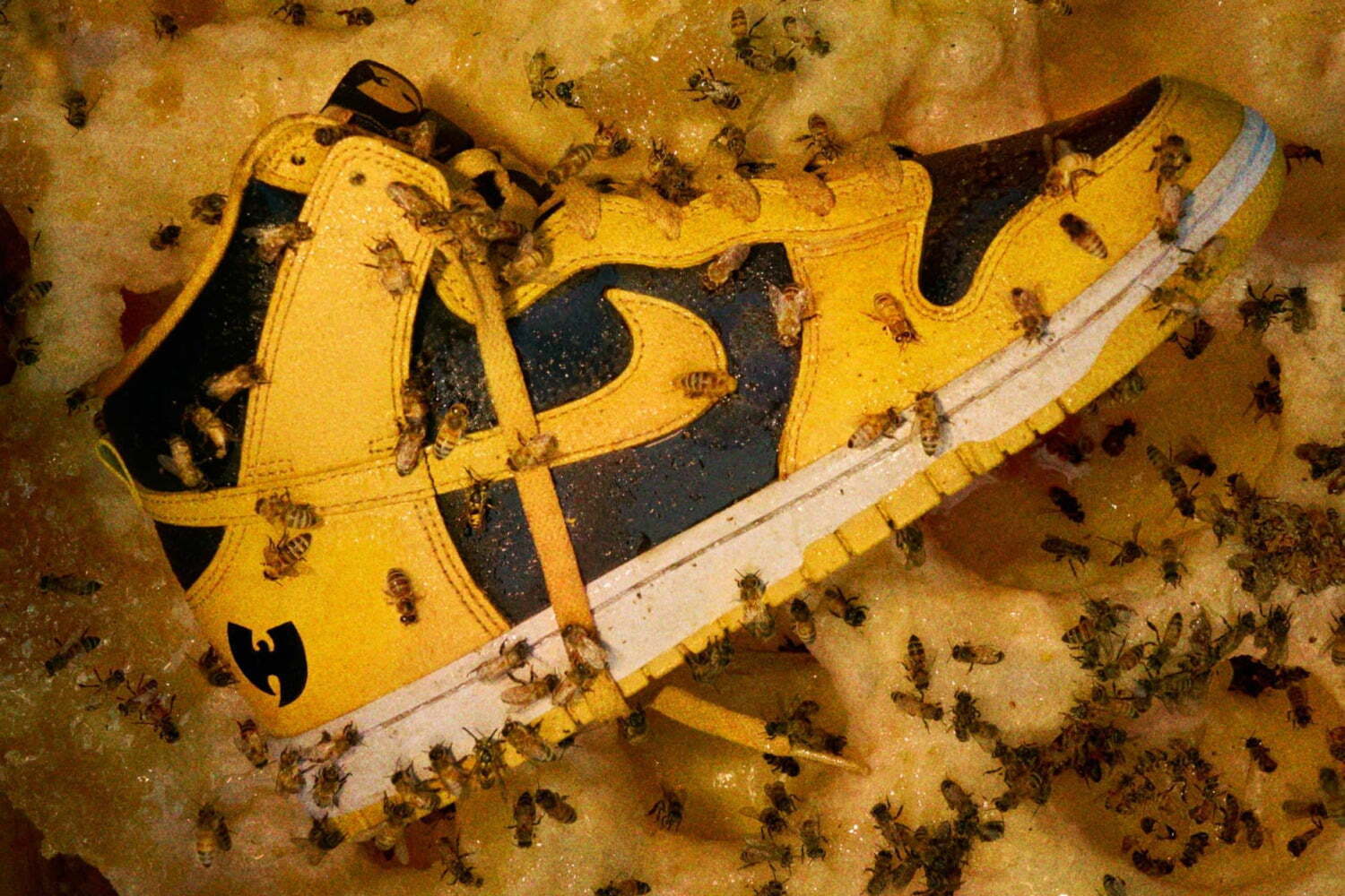 ヒップホップ｜ナイキのスニーカー「ダンク ハイ」ウータン・クランとコラボ“伝説のカラー”黒×黄が復刻