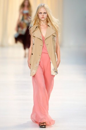 アントニオ マラス(Antonio Marras)、春の訪れを告げる2011年春夏コレクション｜写真1