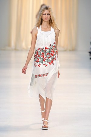 アントニオ マラス(Antonio Marras)、春の訪れを告げる2011年春夏コレクション｜写真9