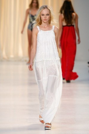 アントニオ マラス(Antonio Marras)、春の訪れを告げる2011年春夏コレクション｜写真15