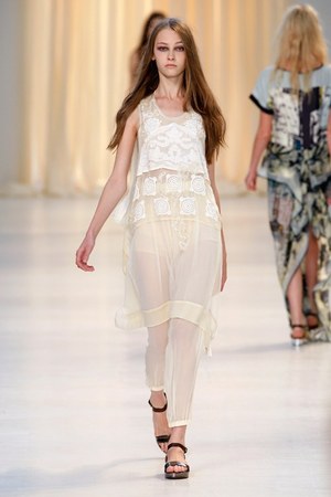 アントニオ マラス(Antonio Marras)、春の訪れを告げる2011年春夏コレクション｜写真19