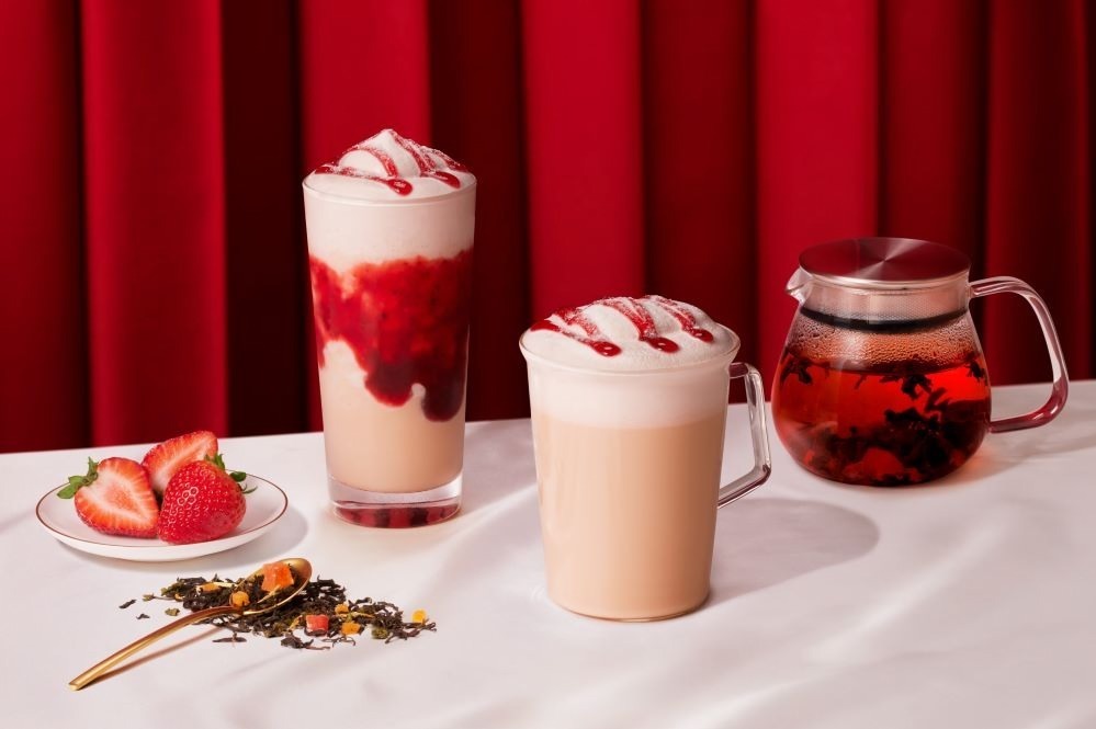 フラペチーノ｜スターバックス ティー ＆ カフェ冬限定「ジョイフルメドレー」ストロベリー風味のティー フラペチーノ