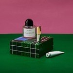 バイレード24年クリスマスコスメ、華やかオレンジレッドのリップ＆上品な5色アイシャドウパレットなど｜写真18