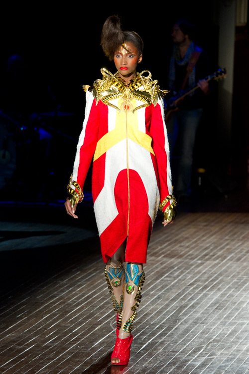 マニッシュ アローラ(manish arora) 2011年春夏ウィメンズコレクション  - 写真2