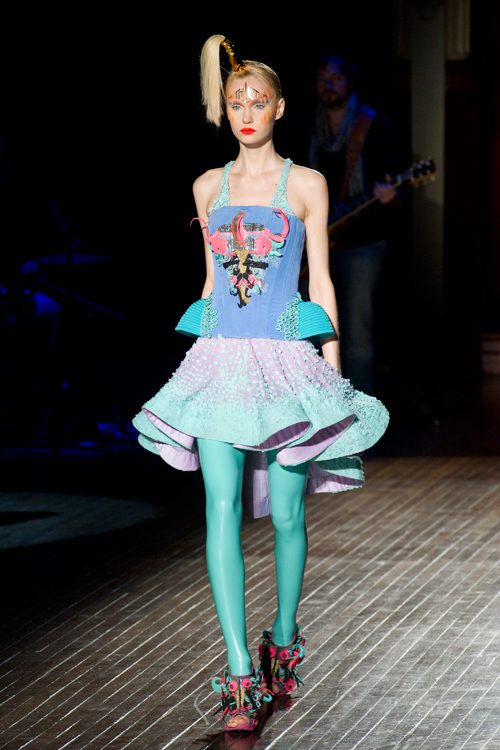 マニッシュ アローラ(manish arora) 2011年春夏ウィメンズコレクション  - 写真9