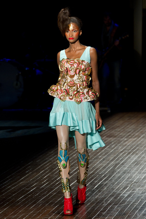 マニッシュ アローラ(manish arora) 2011年春夏ウィメンズコレクション シルエット - 写真18