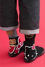 「ハローキティ」の足袋ソックスや赤いリボン柄“スリッパ感覚”つっかけ足袋、SOU・SOUから｜写真27