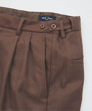 フレッドペリーのジャーナル スタンダード限定トラックジャケット、サイドライン排したミニマルなデザイン｜写真13