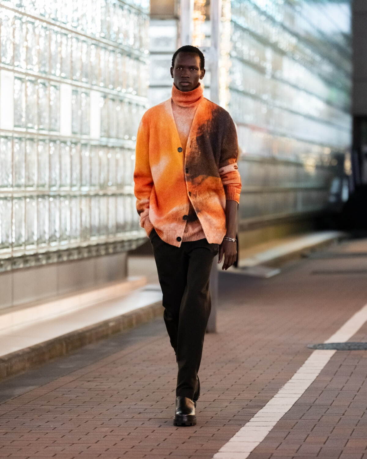 25ss【 HERMES 】「H」モチーフ ショート ジップ ジャケット HERMES エルメス 衣類 ショートジャケット レディース34 ブラン
