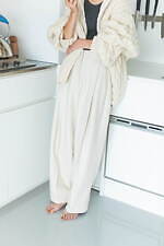 ステュディオス×トゥデイフル、“ふわっと”オーバーサイズなダウンジャケット＆ペインターパンツ｜写真7