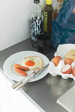 ステュディオス×トゥデイフル、“ふわっと”オーバーサイズなダウンジャケット＆ペインターパンツ｜写真13