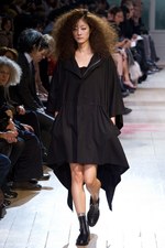 マタニティ・モデルも登場！ -  リミフゥ(LIMI feu)の2011年春夏コレクション｜写真27