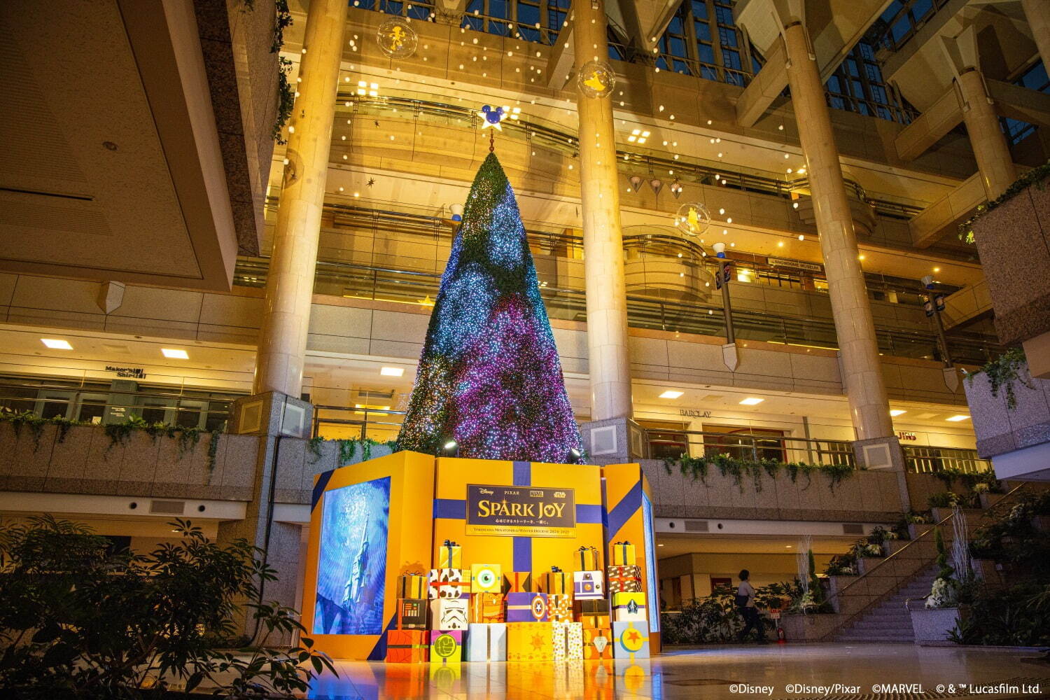 ディズニー】TDS、4年ぶりのクリスマスツリーは特別な演出も！日