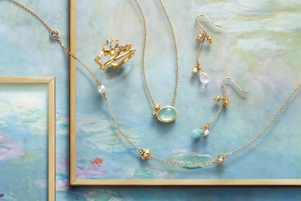 カナル 4℃“名画を纏う”ジュエリー、モネ《睡蓮》着想ネックレス