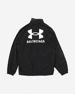 バレンシアガ×アンダーアーマー - フーディを変形させたバッグや“重ね着風”スポーツウェア｜写真2