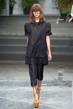 シャルル アナスタス(Charles Anastase)のロマンティックなガーリッシュな2011年春夏コレクション｜写真3