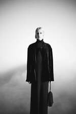 コモリ24年秋冬からウィメンズ展開スタート、ロングコートやドレスなど東京・大阪・広島の限定ストアに｜写真17