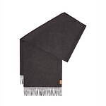 ロエベのスカーフ、チェッカーボード柄のアナグラムパターンや“マルチトーン”マーブル模様｜写真7