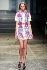 ハウス オブ ホランド(House of Holland)のグラマラスな2011年春夏コレクション｜写真7