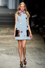 ハウス オブ ホランド(House of Holland)のグラマラスな2011年春夏コレクション｜写真17