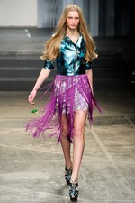 ハウス オブ ホランド(House of Holland)のグラマラスな2011年春夏コレクション｜写真20