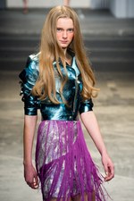 ハウス オブ ホランド(House of Holland)のグラマラスな2011年春夏コレクション｜写真21