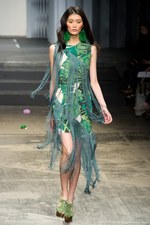 ハウス オブ ホランド(House of Holland)のグラマラスな2011年春夏コレクション｜写真33