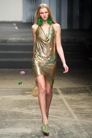 ハウス オブ ホランド(House of Holland)のグラマラスな2011年春夏コレクション｜写真38