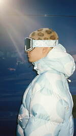 パレス スケートボード×オークリー、“斑模様”の中綿ジャケット＆登山用サングラスなど｜写真35