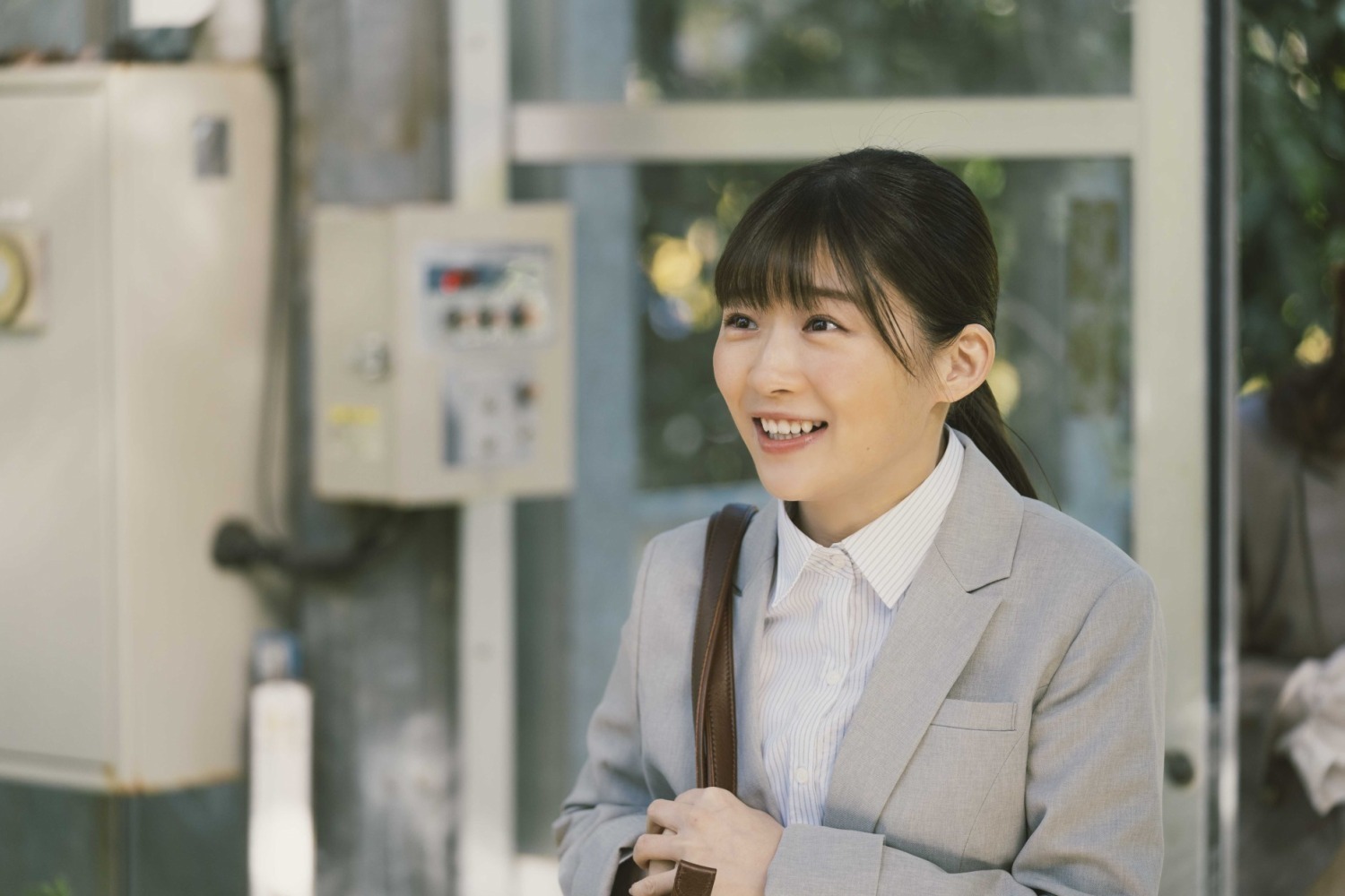 映画『風のマジム』伊藤沙莉主演×原田マハ原作、沖縄産ラム酒誕⽣を夢見る契約社員のサクセスストーリー
