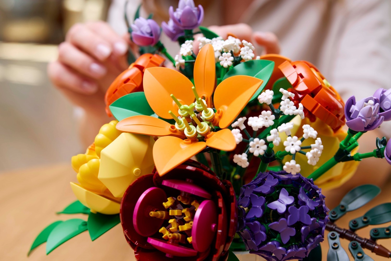 おもちゃ｜「大人レゴ」植物テーマの新作“ピンクの花咲く”ブーケや青竹レゴ、アレンジ自在の花瓶付きも