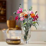 「大人レゴ」植物テーマの新作“ピンクの花咲く”ブーケや青竹レゴ、アレンジ自在の花瓶付きも｜写真1