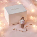 オリビア・バートン24年クリスマスギフト“舞う蝶と花々”ダイヤルの腕時計、ブレスレット＆ポーチ付き｜写真2