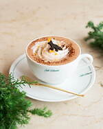 カフェ キツネの24年冬限定メニュー、“真っ赤”なキツネ型チョコレートムースやオレンジ香るカフェモカ｜写真2