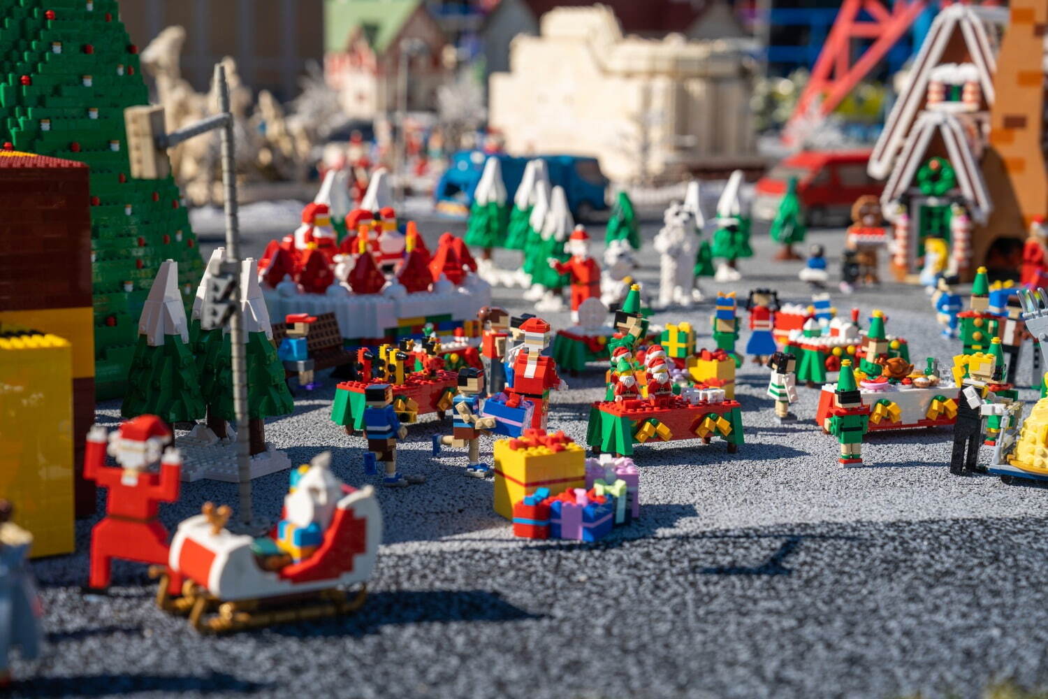 名古屋「レゴランド」夜のクリスマスイベント、レゴ ブロックの巨大ツリー＆サンタのライトアップショー｜写真13