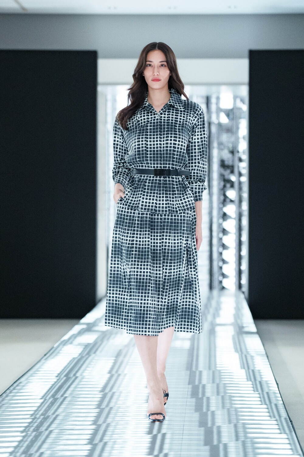 ジュン アシダ 2025年春夏ウィメンズコレクション - 躍動が生み出す優美さ｜写真33