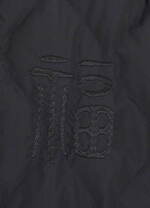 S'YTE×タイオンのダウンジャケット、ボタニカル柄ロングMA-1＆刺繡チャイナジャケット｜写真6