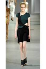 3.1 フィリップ リム 2015年春夏コレクション - 無防備な官能性が潜む、ベッドルームの世界｜写真12