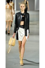 3.1 フィリップ リム 2015年春夏コレクション - 無防備な官能性が潜む、ベッドルームの世界｜写真15