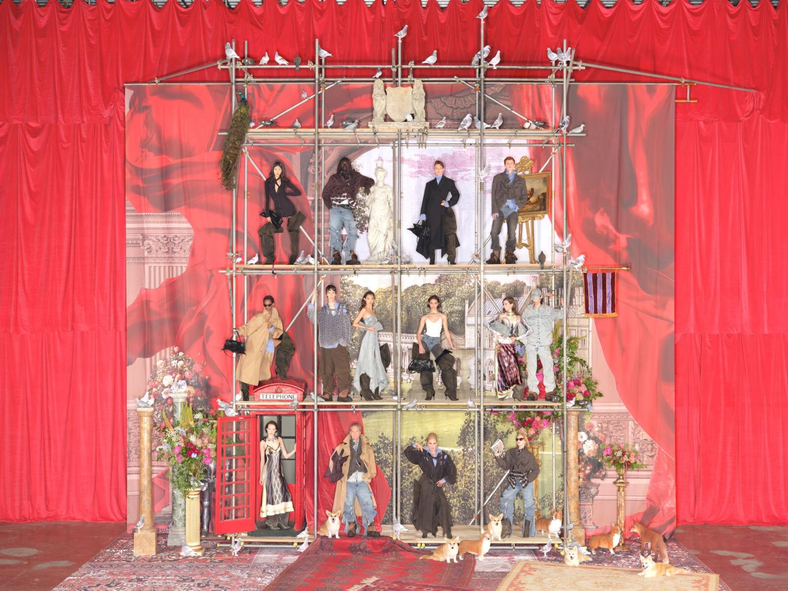 H&M×グレン・マーティンス、“自由に変形”コートやだまし絵プリントのトップスなど｜写真10