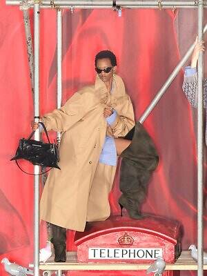 H&M×グレン・マーティンス、“自由に変形”コートやだまし絵プリントのトップスなど｜写真4