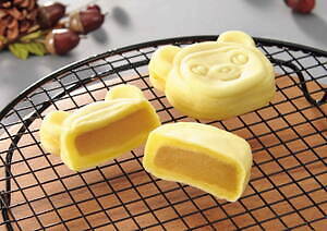 「黄色いこぐま焼き スイートポテト」“じゅわっと”バター入りさつま芋餡の人形焼、文明堂 伊勢丹新宿で｜写真1