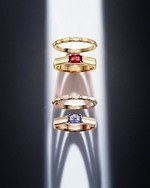 「2024年クリスマスジュエリー」人気ブランドの指輪やピアス、大人かわいいシンプルネックレスも｜写真20